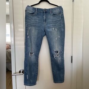 Low rise relaxed distressed blue jeans